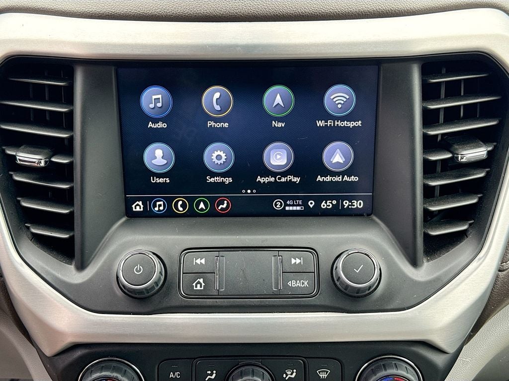 2023 GMC Acadia SLT
