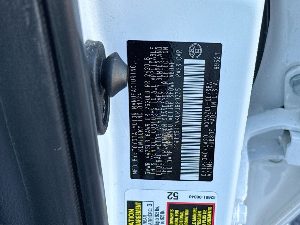 2024 Toyota Camry SE