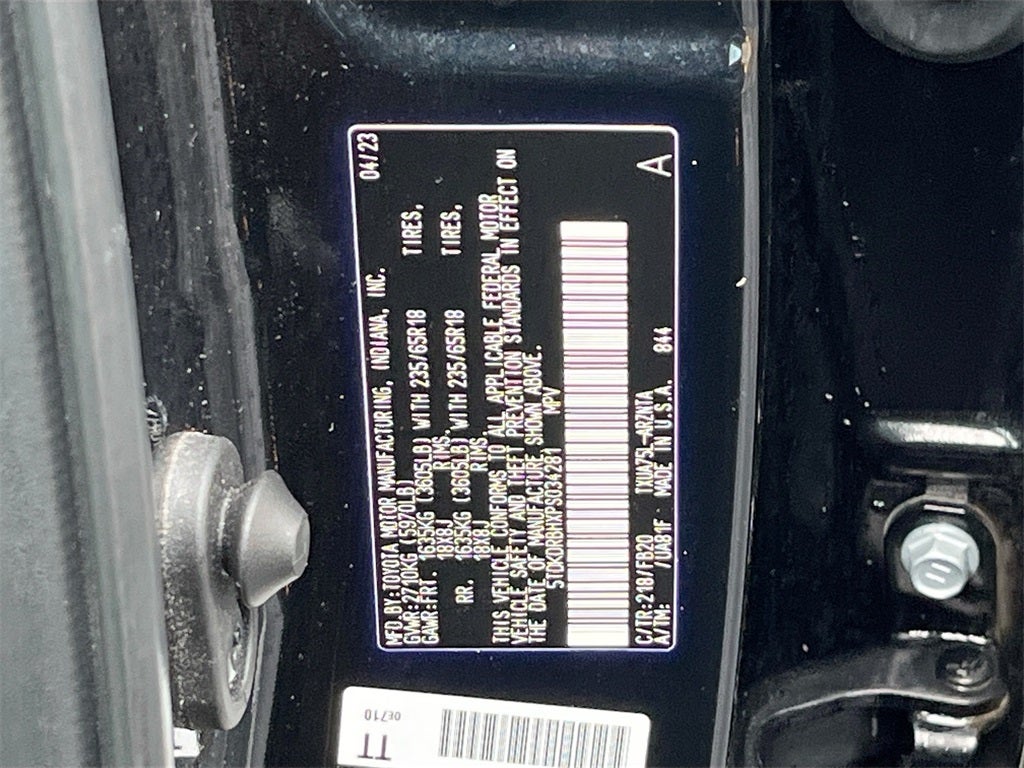 2023 Toyota Highlander LE