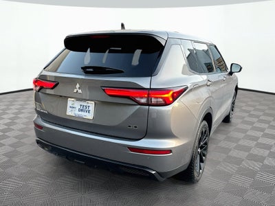 2023 Mitsubishi Outlander SE Black Edition