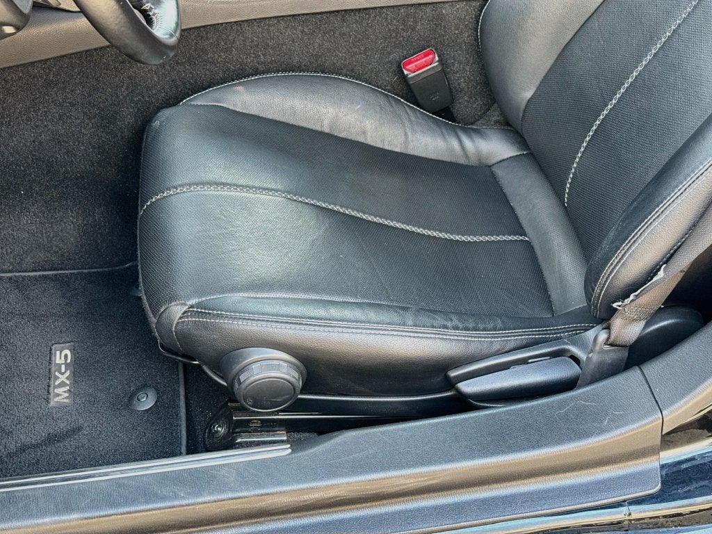 2025 Mazda Mazda MX-5 Miata RF Grand Touring