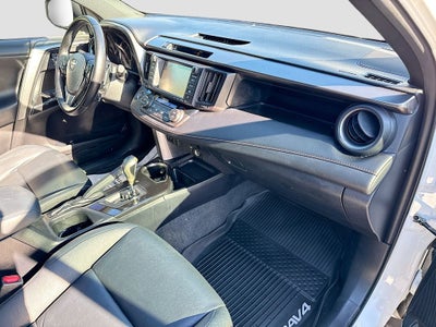 2016 Toyota RAV4 SE