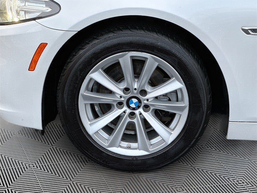 2016 BMW 5 Series 528i