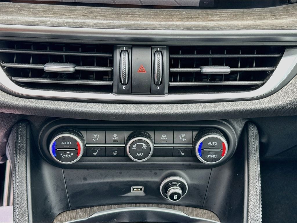 2023 Alfa Romeo Stelvio Ti