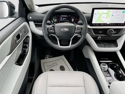 2025 Ford Explorer Platinum