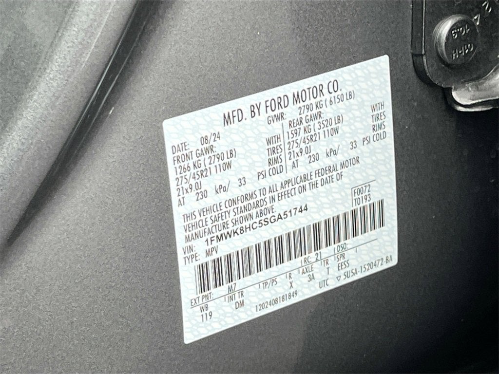 2025 Ford Explorer Platinum