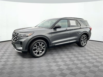 2025 Ford Explorer Platinum