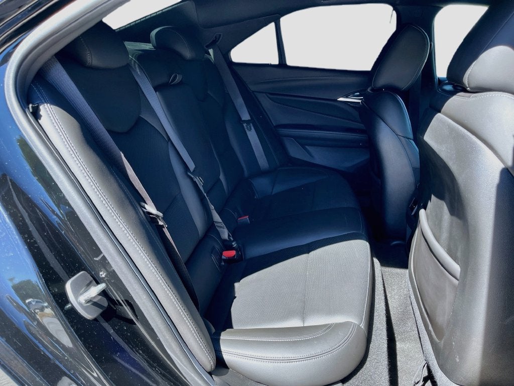 2023 Cadillac CT4 Premium Luxury