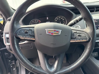 2022 Cadillac XT4 Luxury