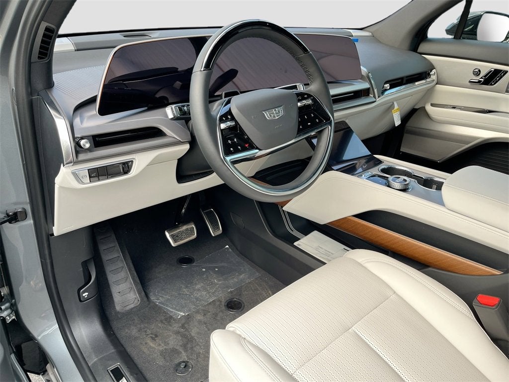 2026 Cadillac VISTIQ Luxury