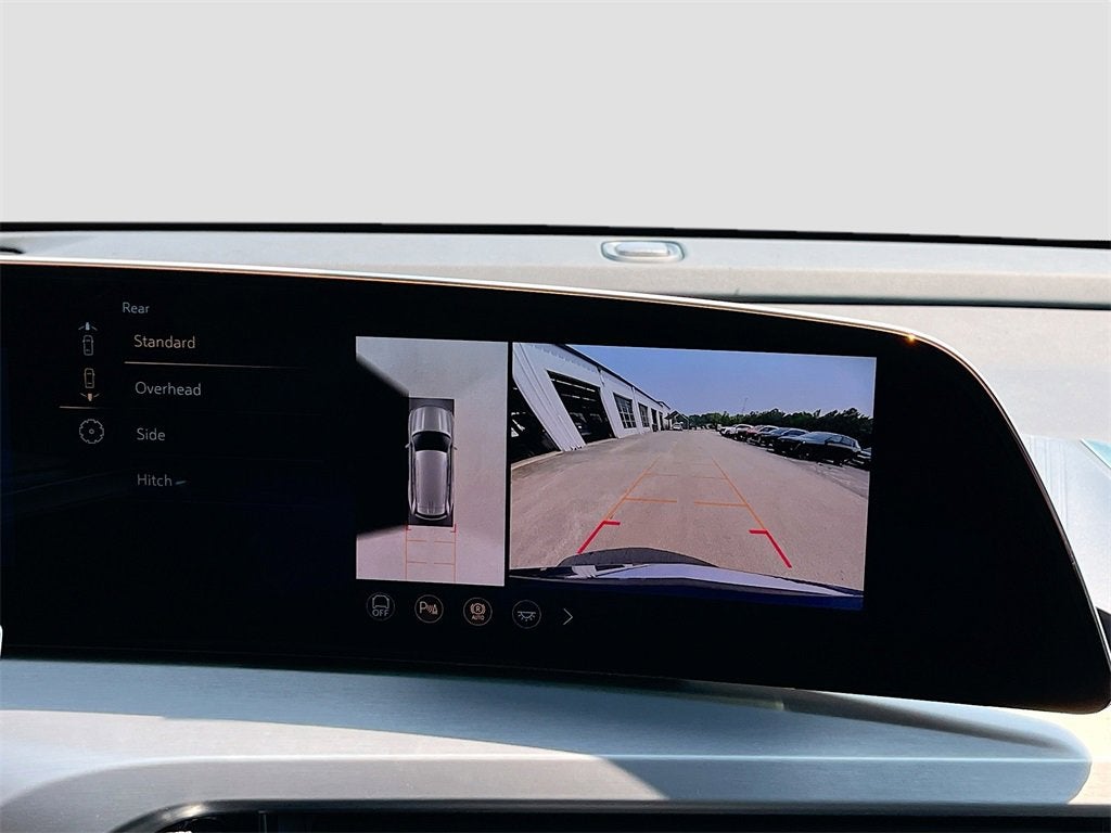 2026 Cadillac VISTIQ Luxury