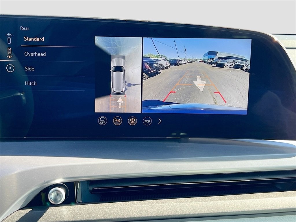 2026 Cadillac VISTIQ Luxury