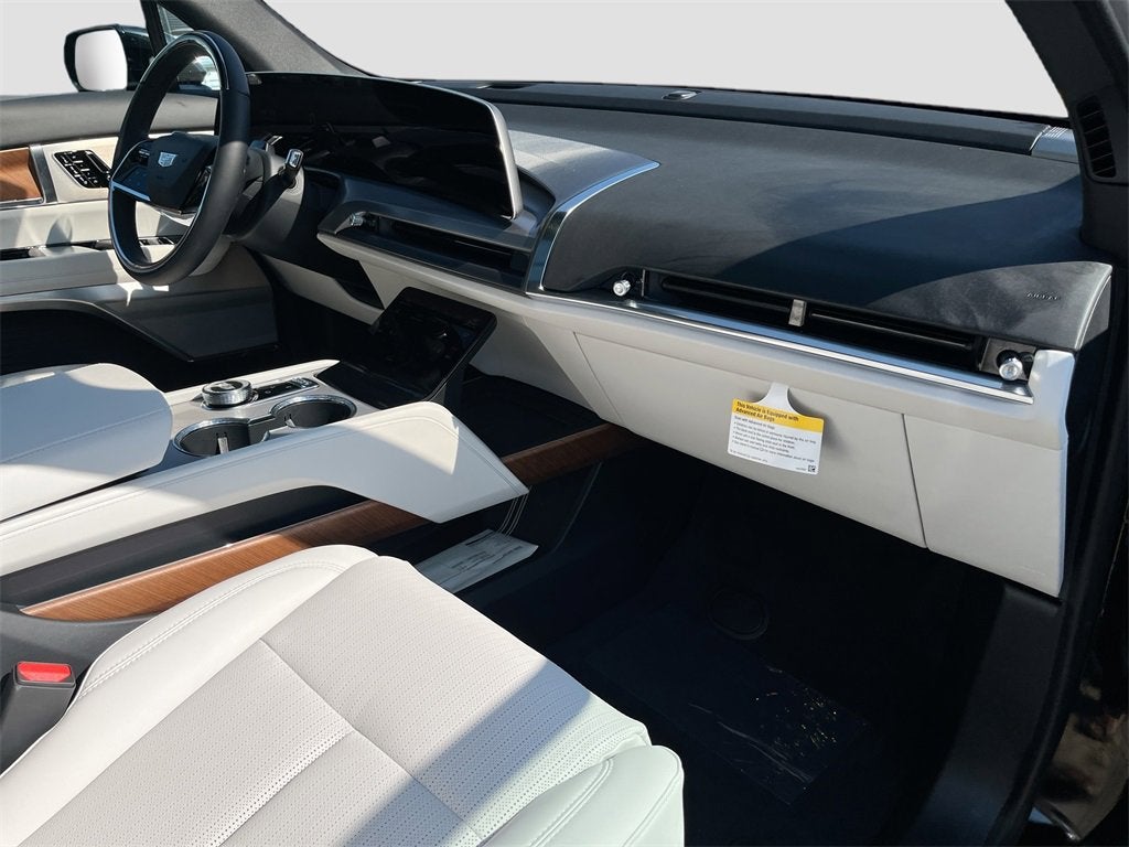 2026 Cadillac VISTIQ Luxury