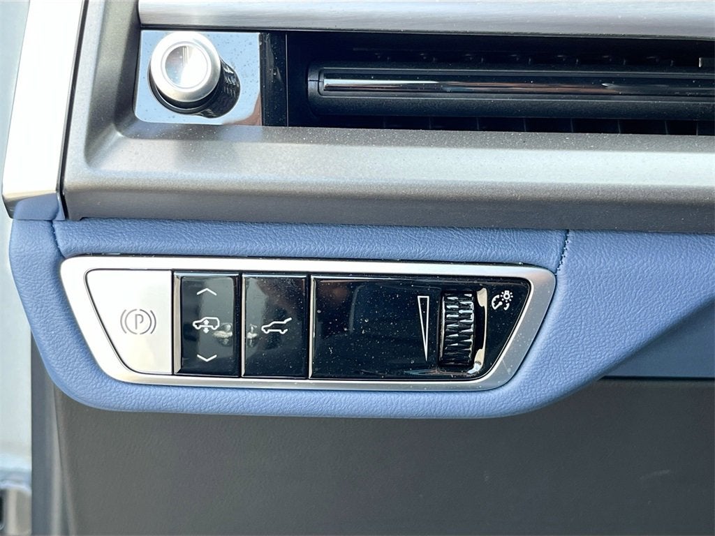 2026 Cadillac VISTIQ Premium Luxury