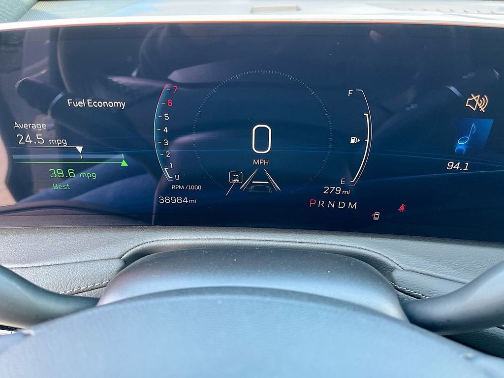 2025 Cadillac XT4 Premium Luxury