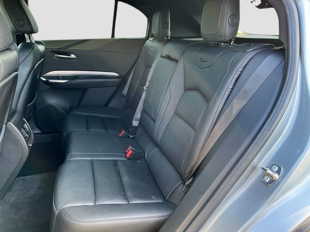 2025 Cadillac XT4 Premium Luxury