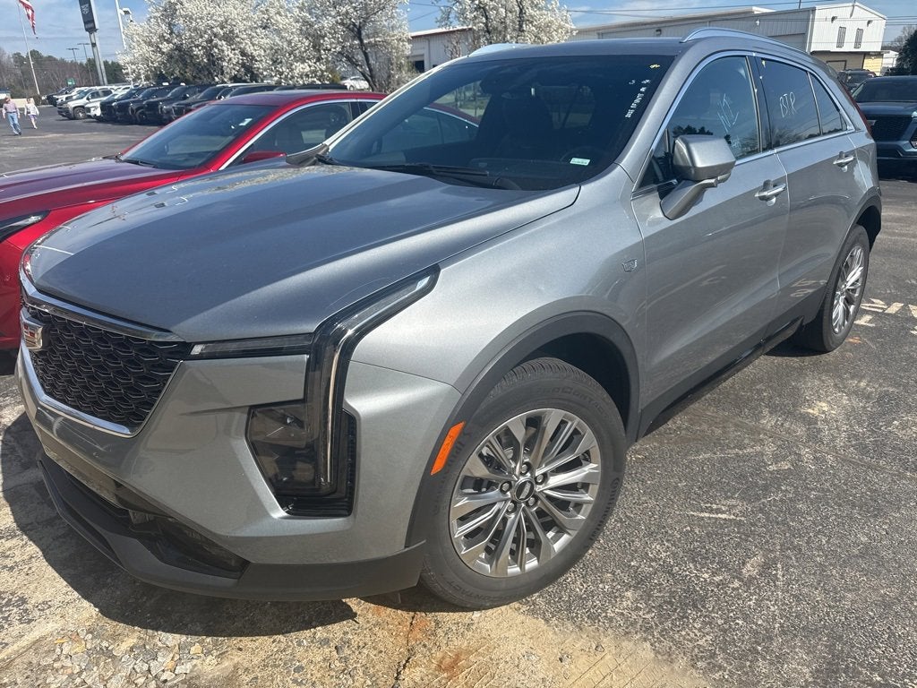 2025 Cadillac XT4 Premium Luxury