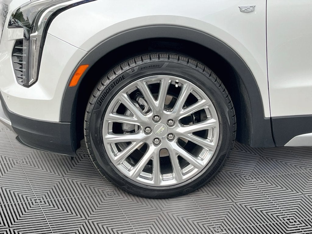 2023 Cadillac XT4 FWD Premium Luxury