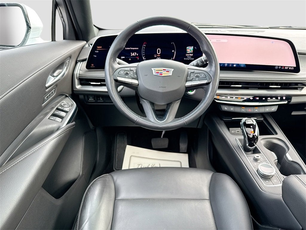 2024 Cadillac XT4 Premium Luxury