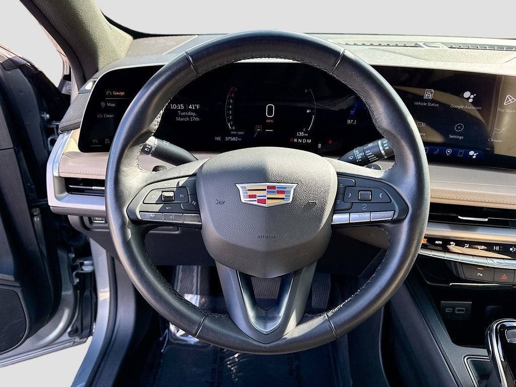 2025 Cadillac XT4 Premium Luxury