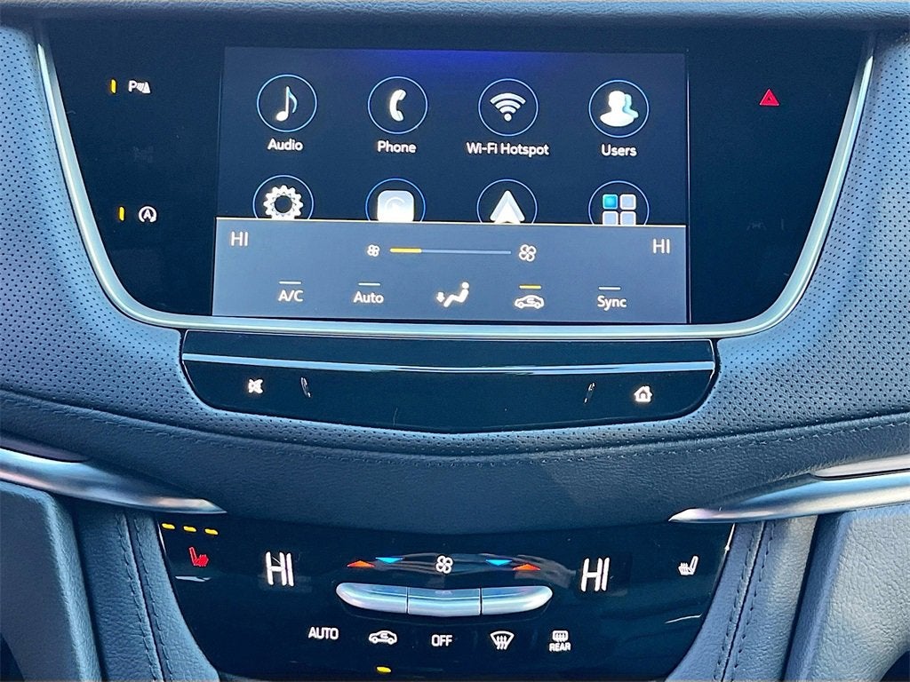 2026 Cadillac XT5 Luxury