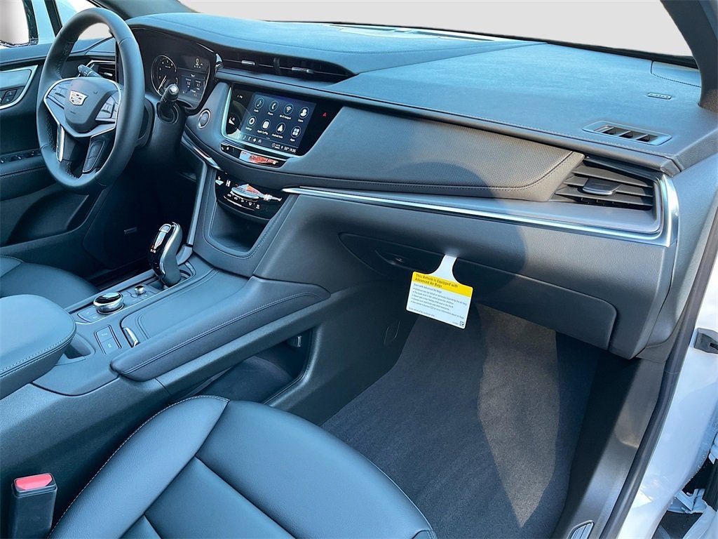 2026 Cadillac XT5 Luxury