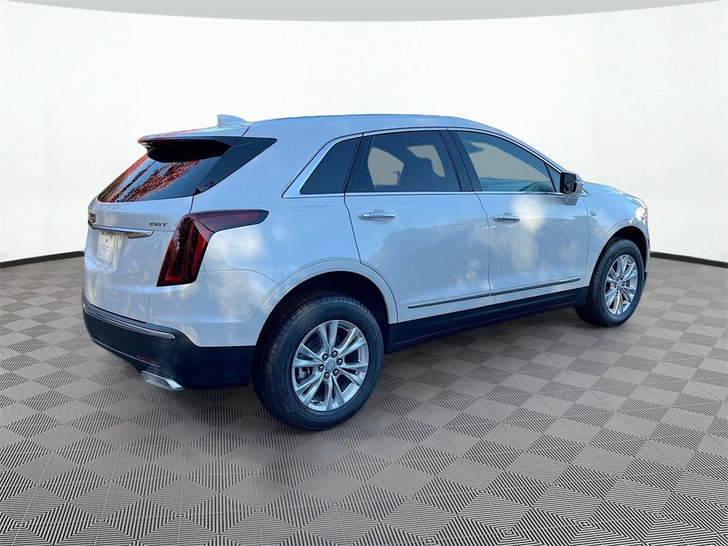 2026 Cadillac XT5 Luxury