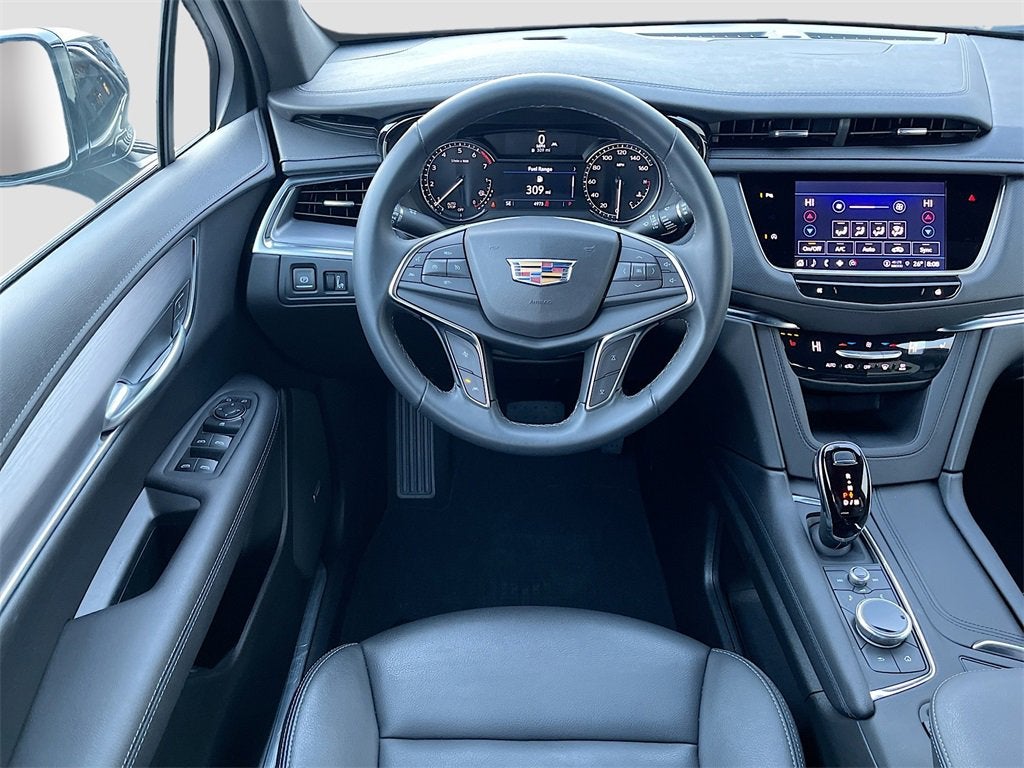 2025 Cadillac XT5 Luxury