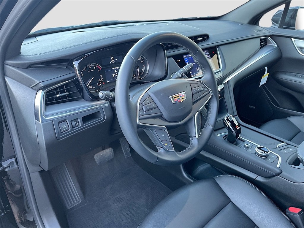 2025 Cadillac XT5 Luxury