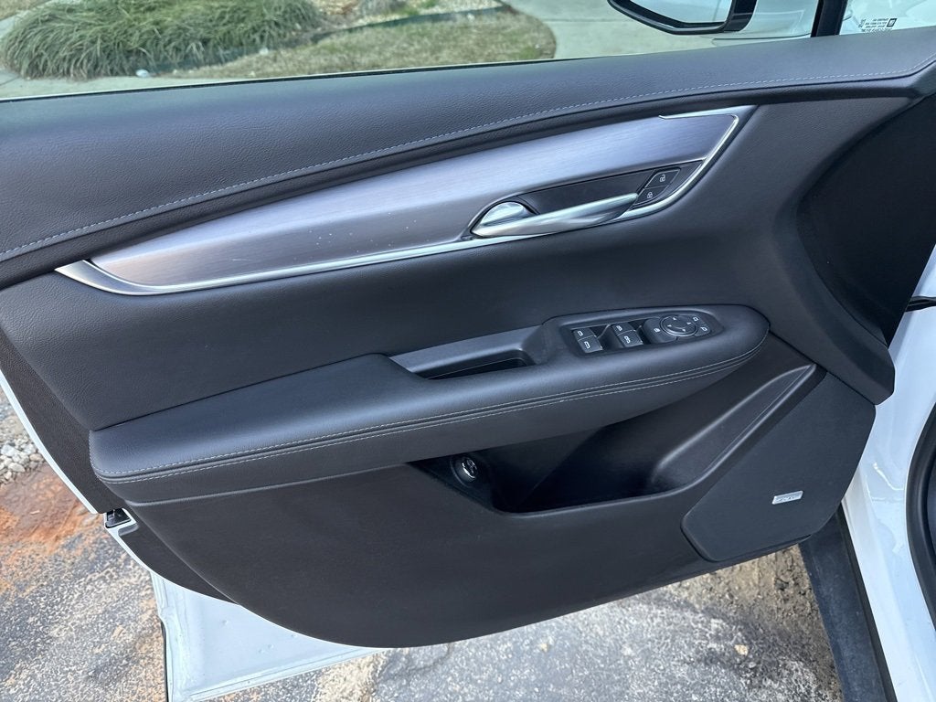 2023 Cadillac XT5 Luxury