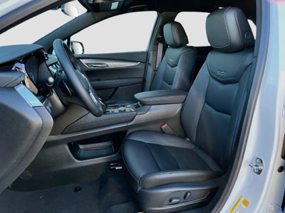 2026 Cadillac XT5 Luxury