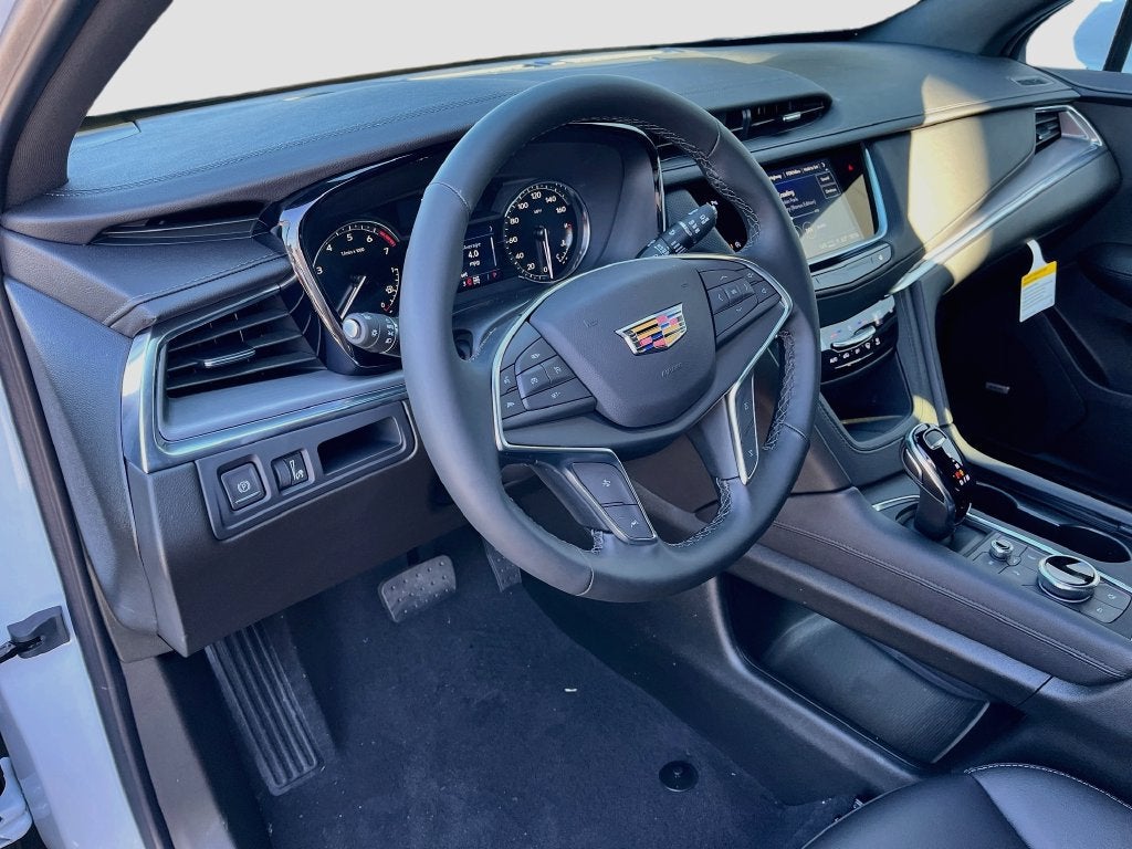 2026 Cadillac XT5 Luxury
