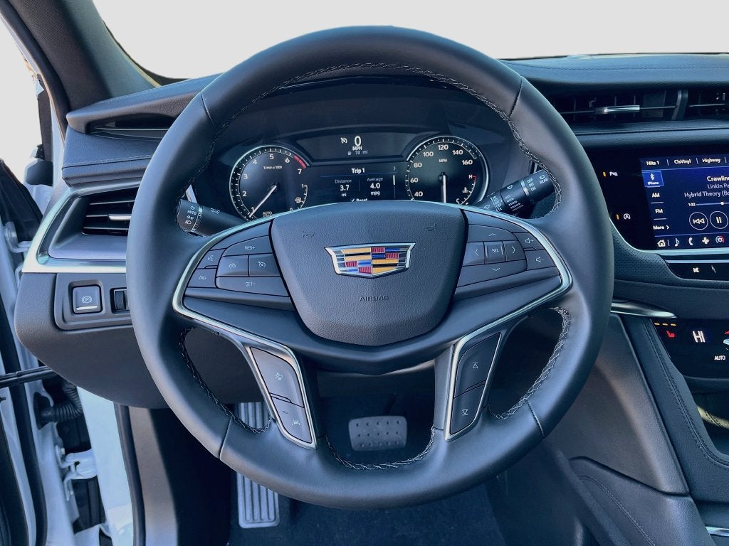 2026 Cadillac XT5 Luxury
