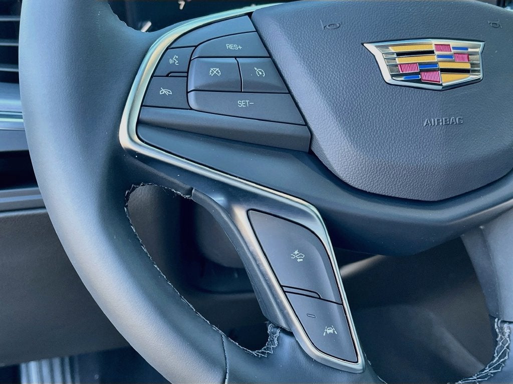 2026 Cadillac XT5 Luxury