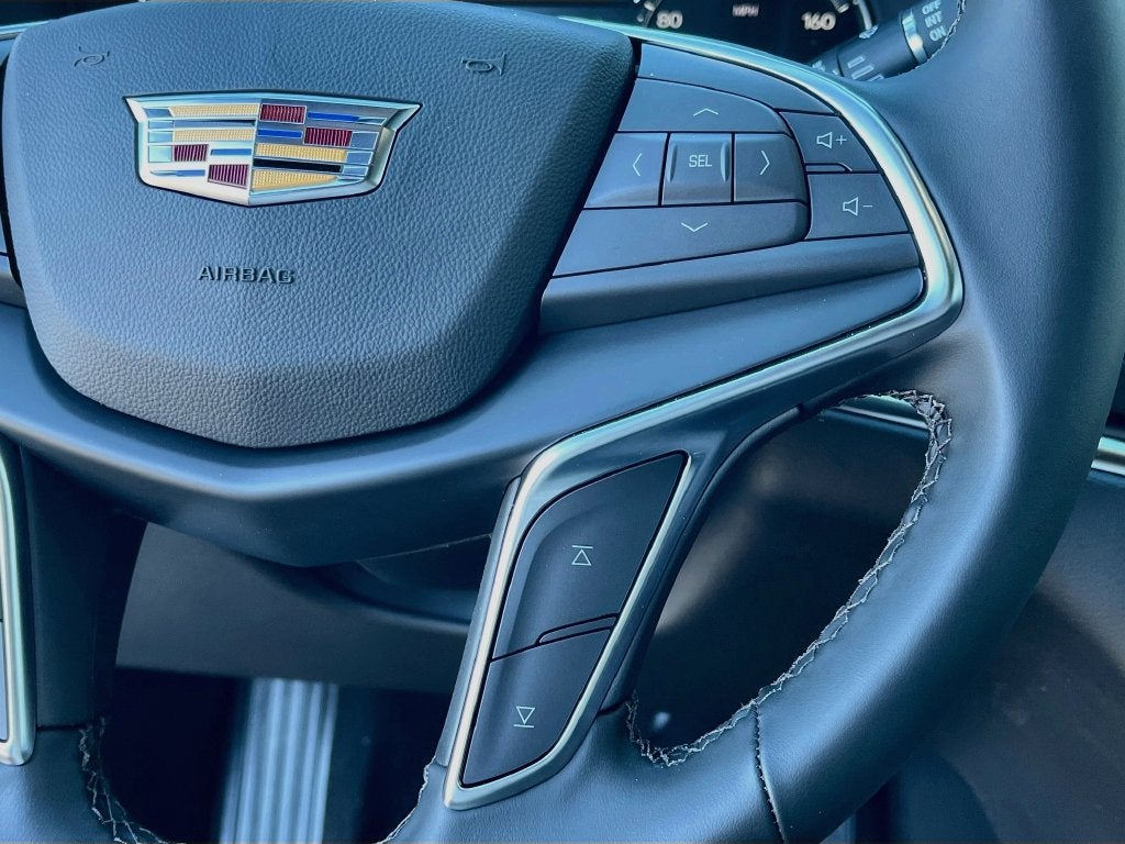 2026 Cadillac XT5 Luxury