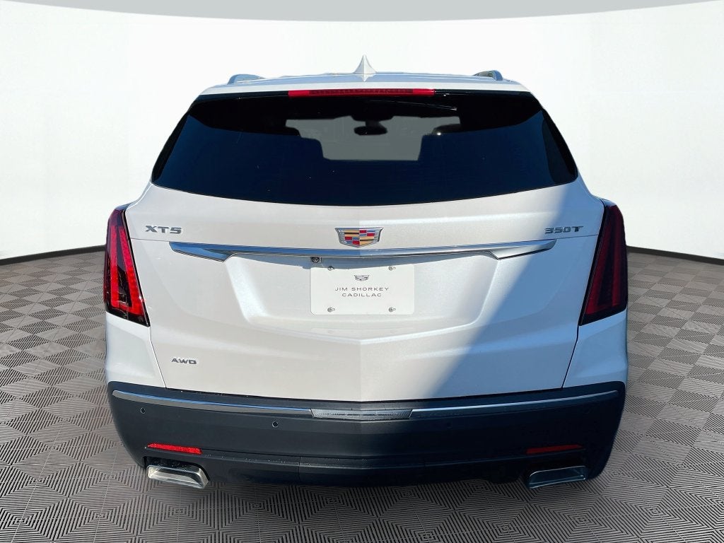 2026 Cadillac XT5 Luxury