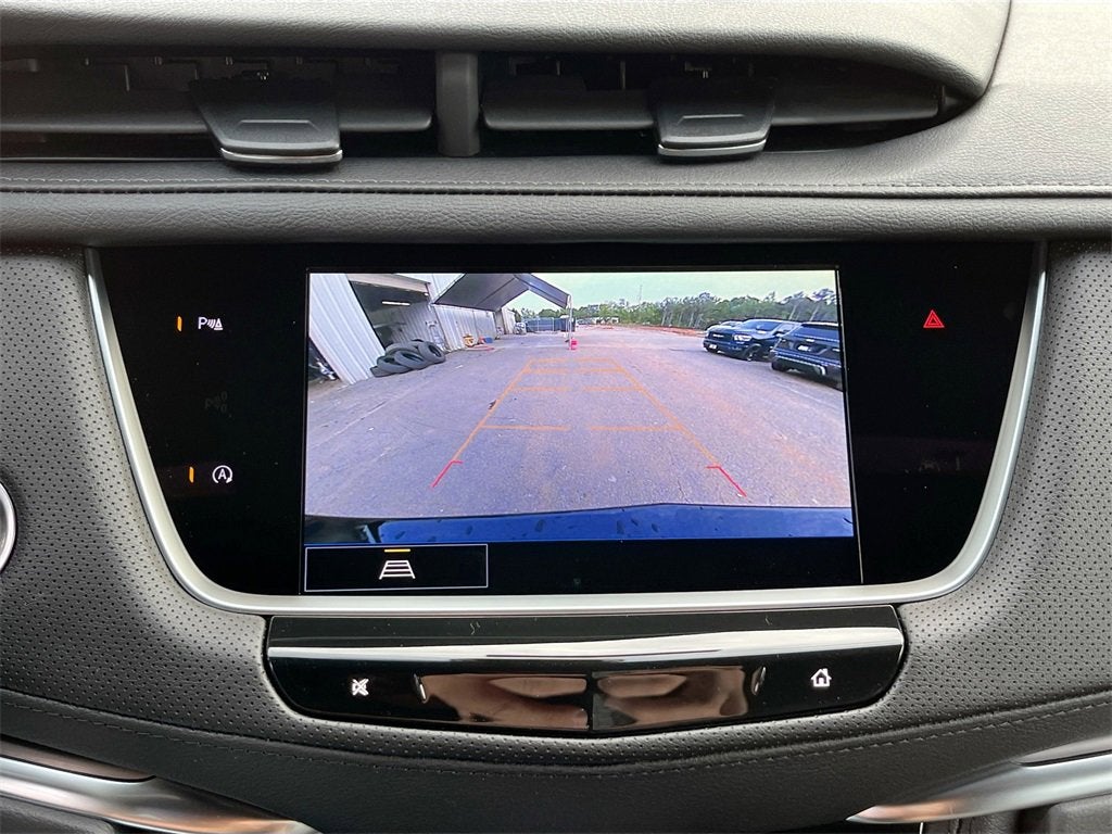 2025 Cadillac XT5 Luxury