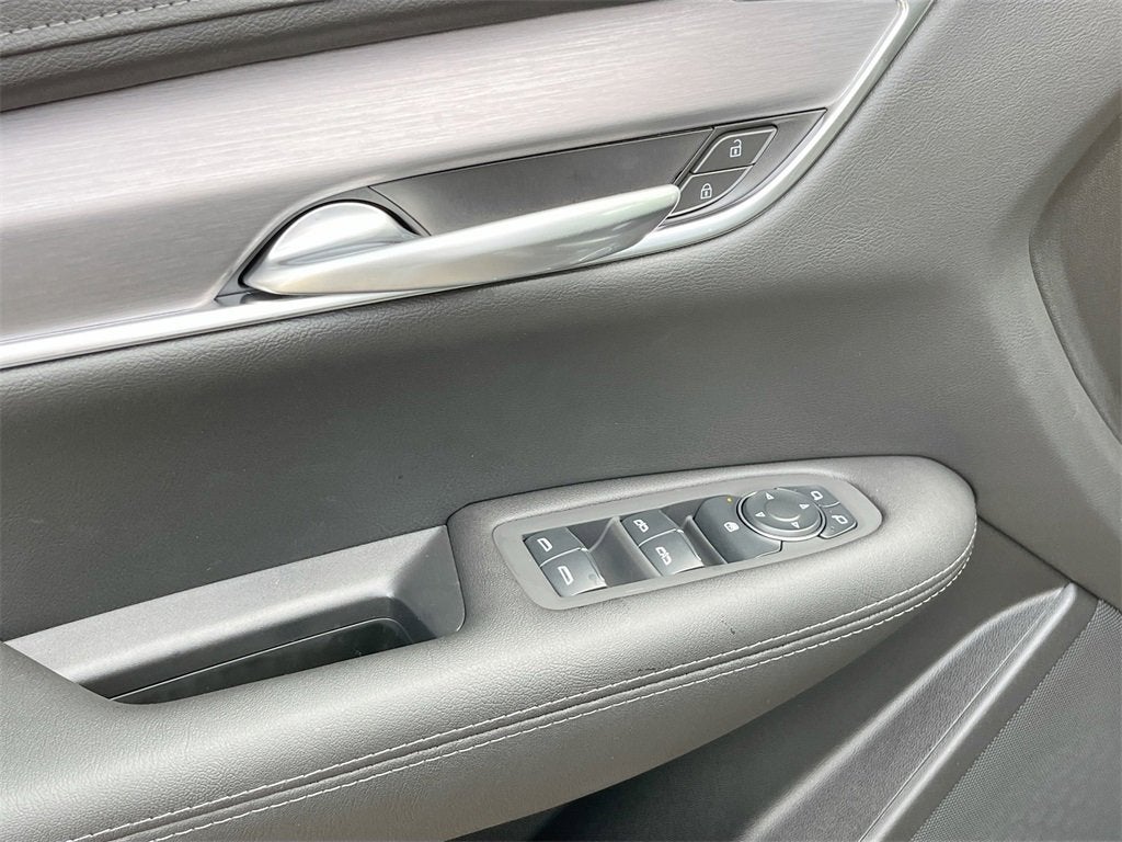 2025 Cadillac XT5 Luxury