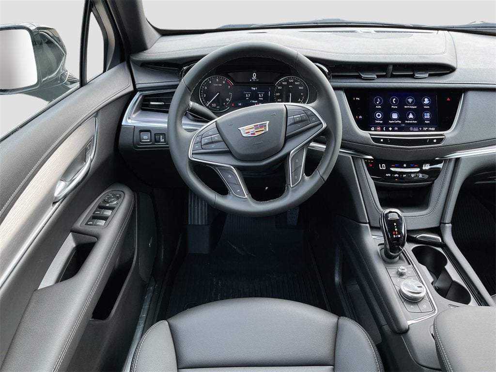 2025 Cadillac XT5 Luxury