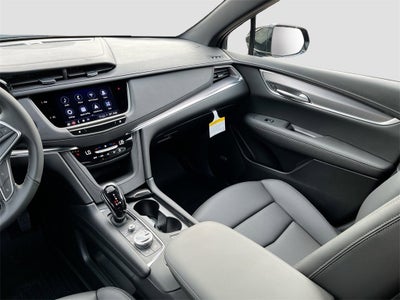 2025 Cadillac XT5 Luxury