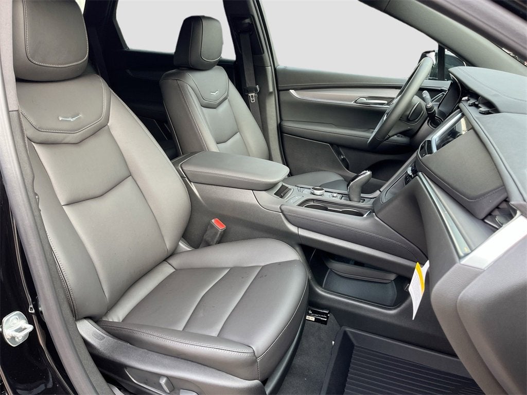 2025 Cadillac XT5 Luxury