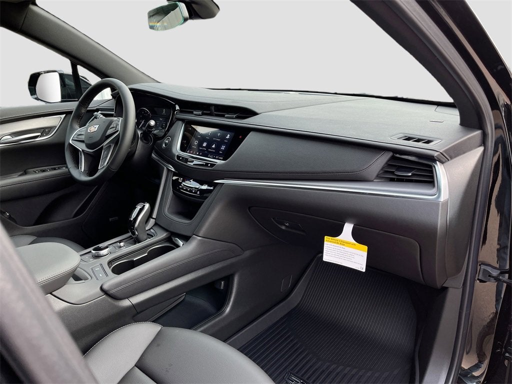 2025 Cadillac XT5 Luxury