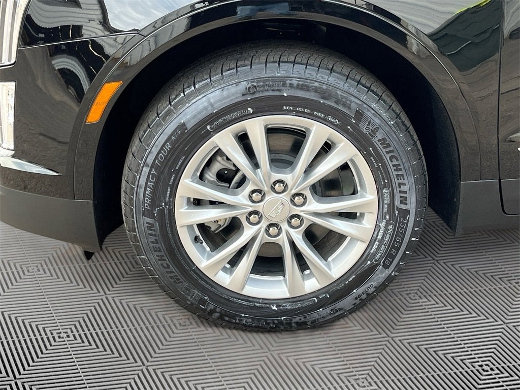 2025 Cadillac XT5 Luxury