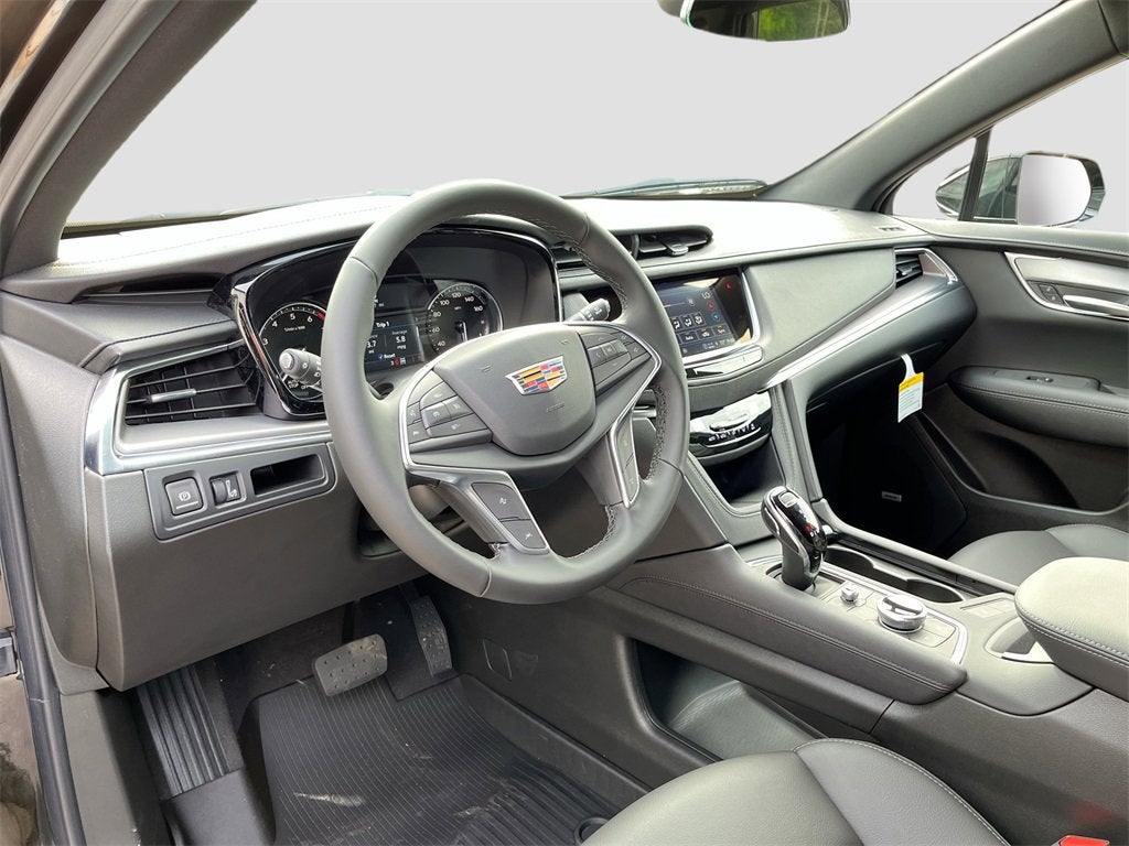 2025 Cadillac XT5 Luxury