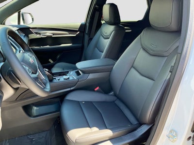 2025 Cadillac XT5 Luxury