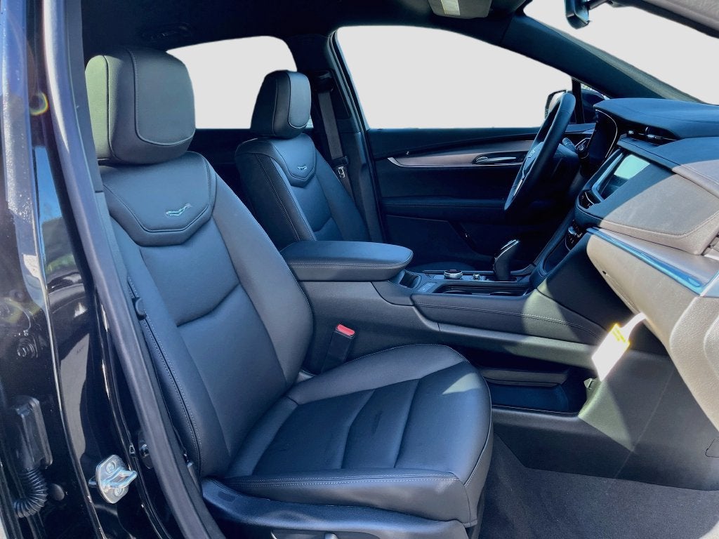 2026 Cadillac XT5 Luxury