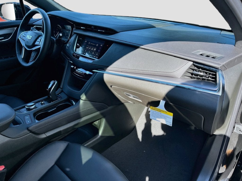 2026 Cadillac XT5 Luxury
