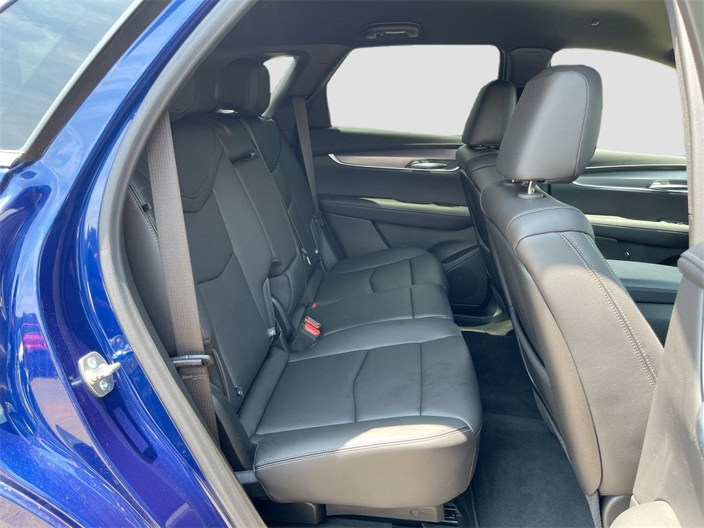 2025 Cadillac XT5 Luxury