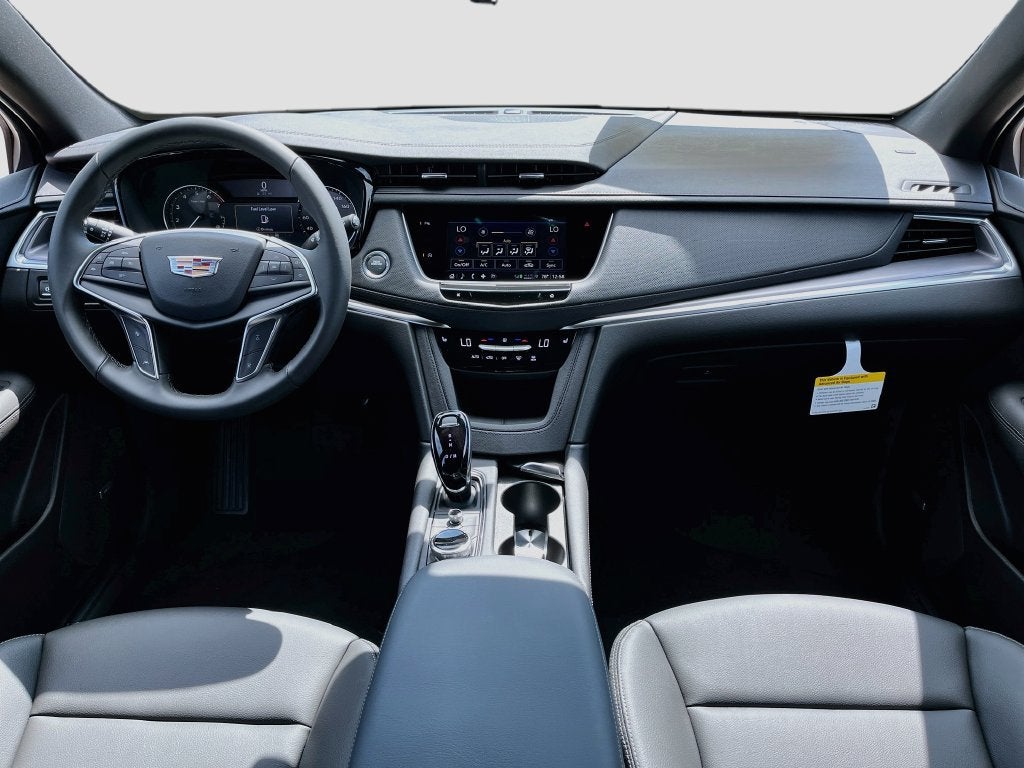 2026 Cadillac XT5 Luxury