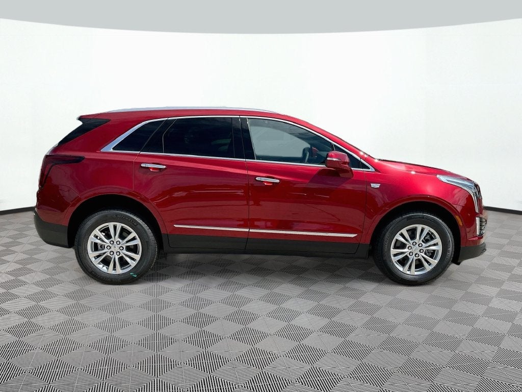 2026 Cadillac XT5 Luxury